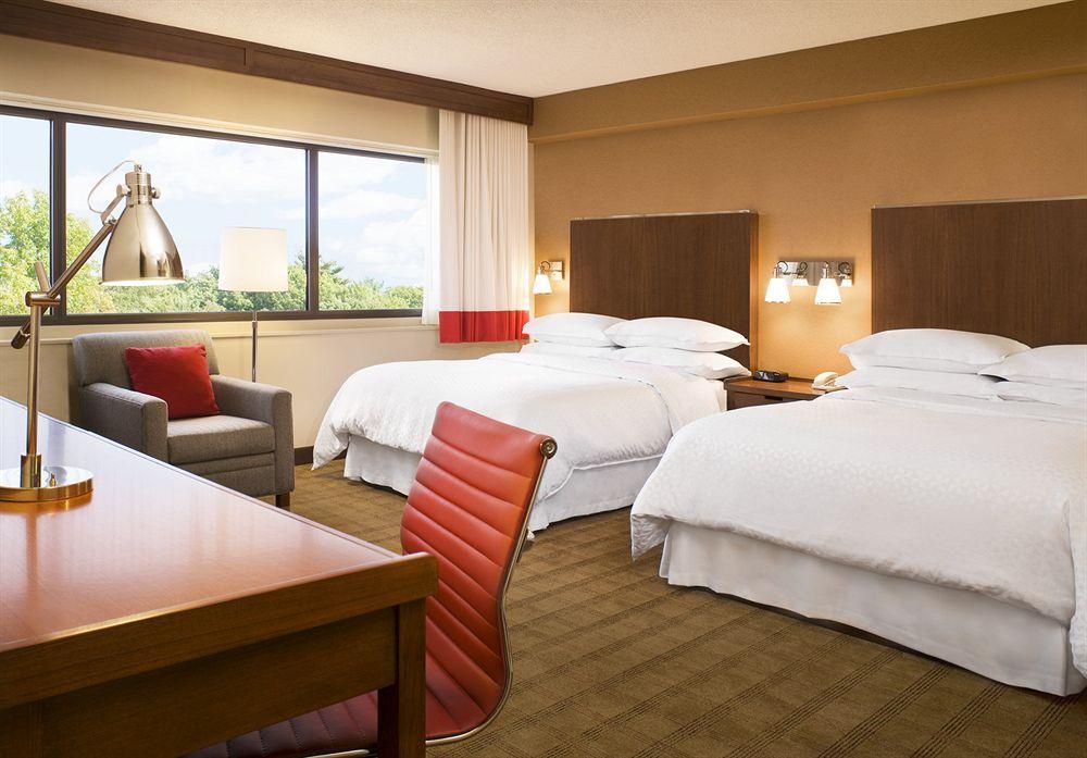 Four Points By Sheraton - Saginaw Exterior photo